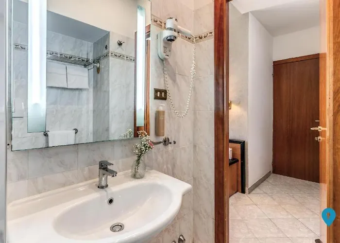 Triplyrooms Collection - Viminale Hotel Roma
